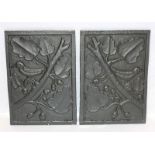 2 Metallguß Reliefplatten 'Vogeldekor im Eichenbaum', 37 cm x 26 cm