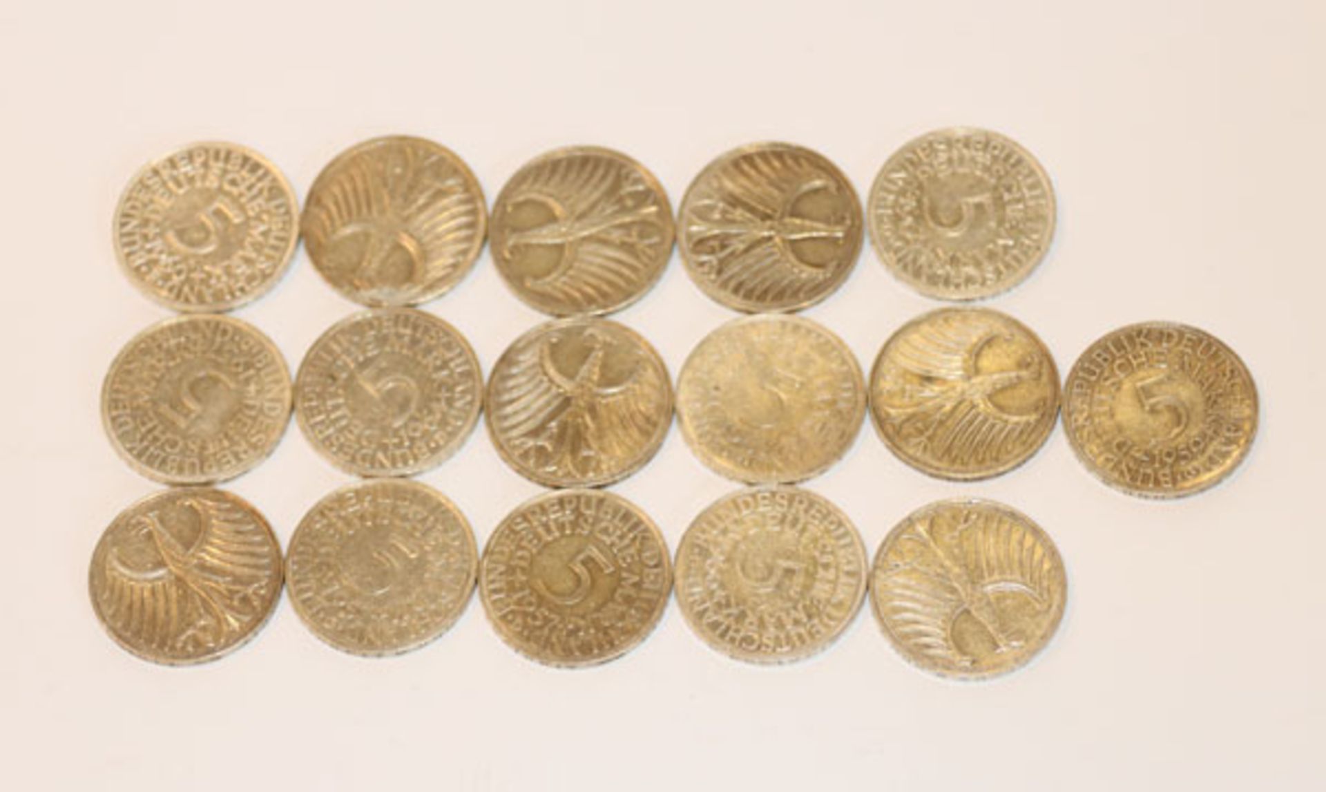 Konvolut von 5 DM Silber Kursmünzen: 2 x 1957 D, 2 x 1957 G, 5 x 1959 D, 1 x 1959 G, 2 x 1960 F, 1 x