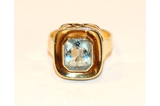 14 k Gelbgold Ring mit Blautopas, 8,2 gr., Gr. 60