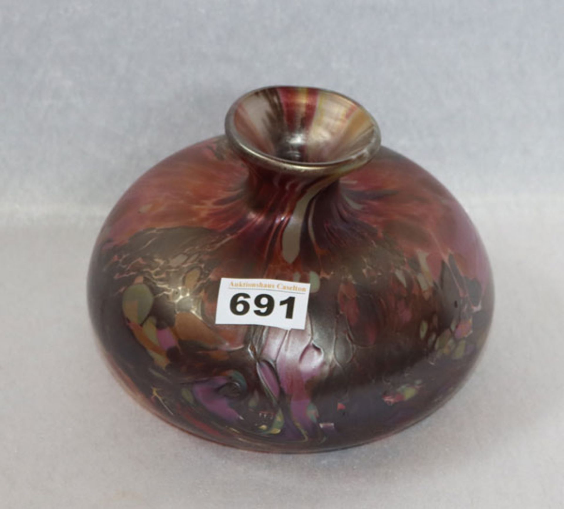 Studioglas-Vase, farbloses Glas mit lila/pink eingeschmolzenen Farbkrösel, bauchiger Korpus,