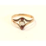 8 k Gelbgold Ring mit Opal und 2 Granaten, 1 gr., Gr. 51