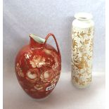 Rosenthal Henkelvase mit rot/goldenem Floraldekor, H 25 cm, D 18 cm, und Hutschenreuther