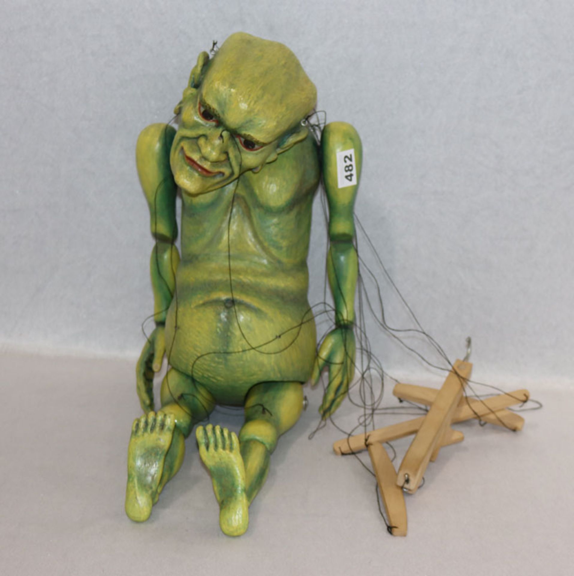 Marionette 'Alien', wohl Holz ?, Puppe H 68 cm, gut erhalten