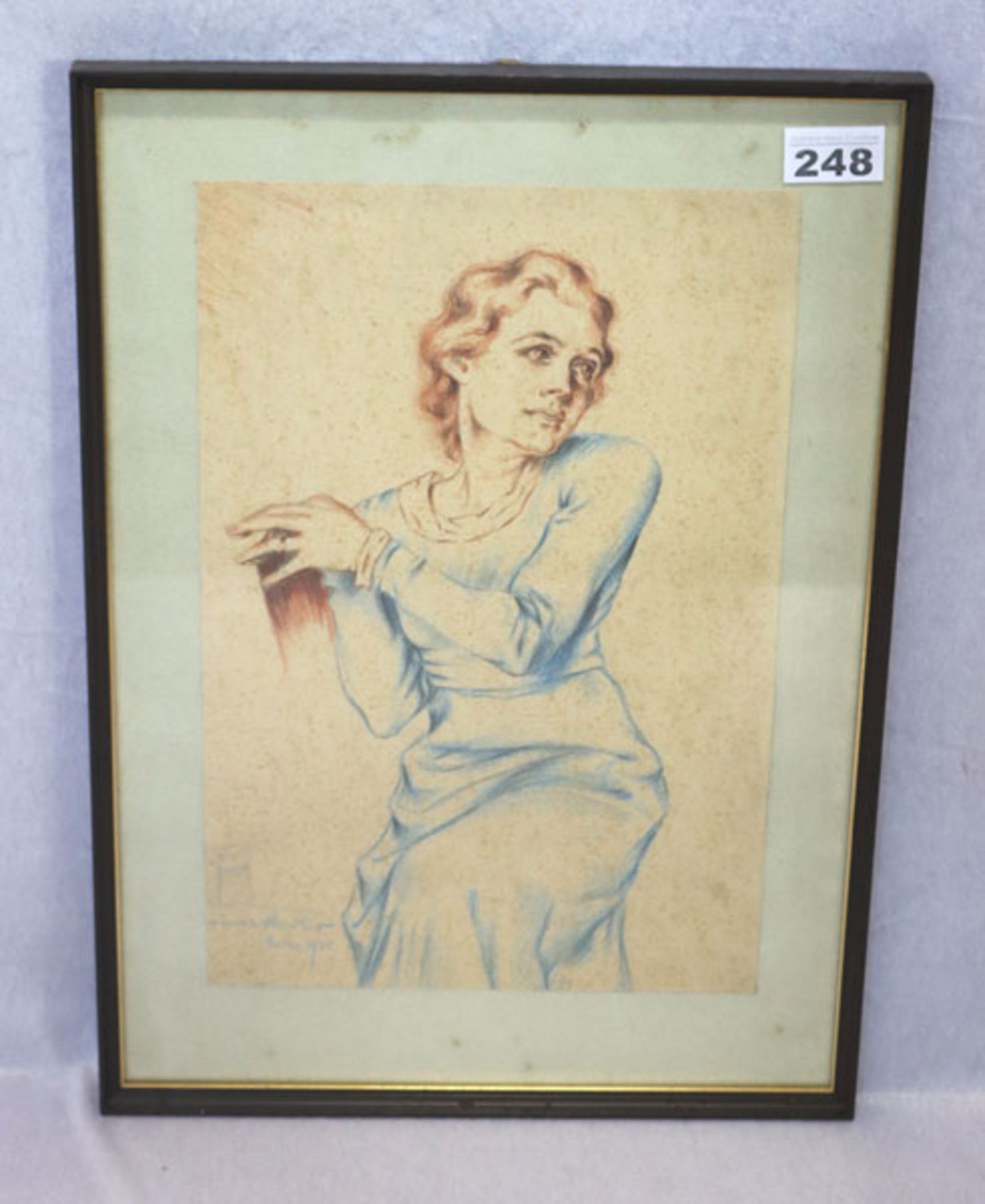 Zeichnung 'Damenbildnis', undeutlich signiert und datiert 1935, Blatt fleckig, unter Glas gerahmt