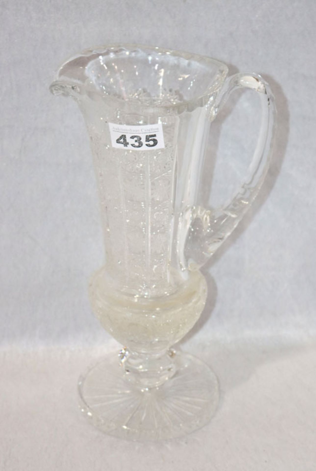 Kristallglas Henkelkrug mit feinem Schliffdekor, H 28,5 cm, D 11 cm, Gebrauchsspuren