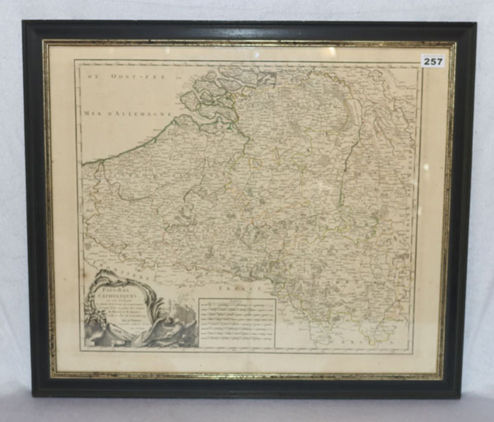 Landkarte 'Flandern', datiert 1751, Blatt hat mittig einen Knick und leicht fleckig, unter Glas