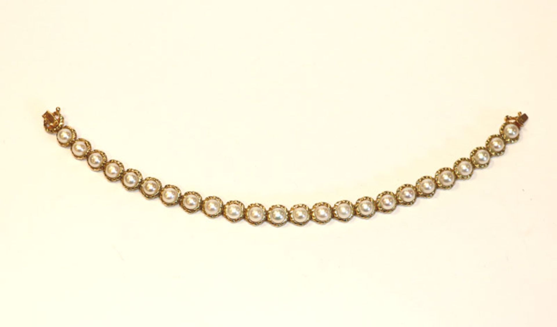 14 k Gelbgold Armband mit Perlen, 21 gr., L 19 cm, passend zu Lot 49 und 51