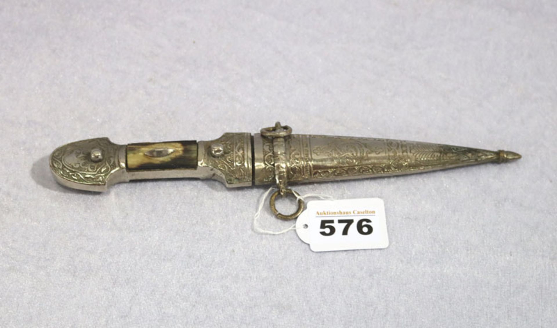 Dekoratives Messer mit verziertem Griff und Scheide, Hornschalen, 19. Jahrhundert, Altersspuren