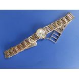 A lady's 9ct gold Rotary bracelet wrist watch.