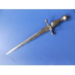 A mid 17thC left-handed dagger, having ball finials to hilt, 11".