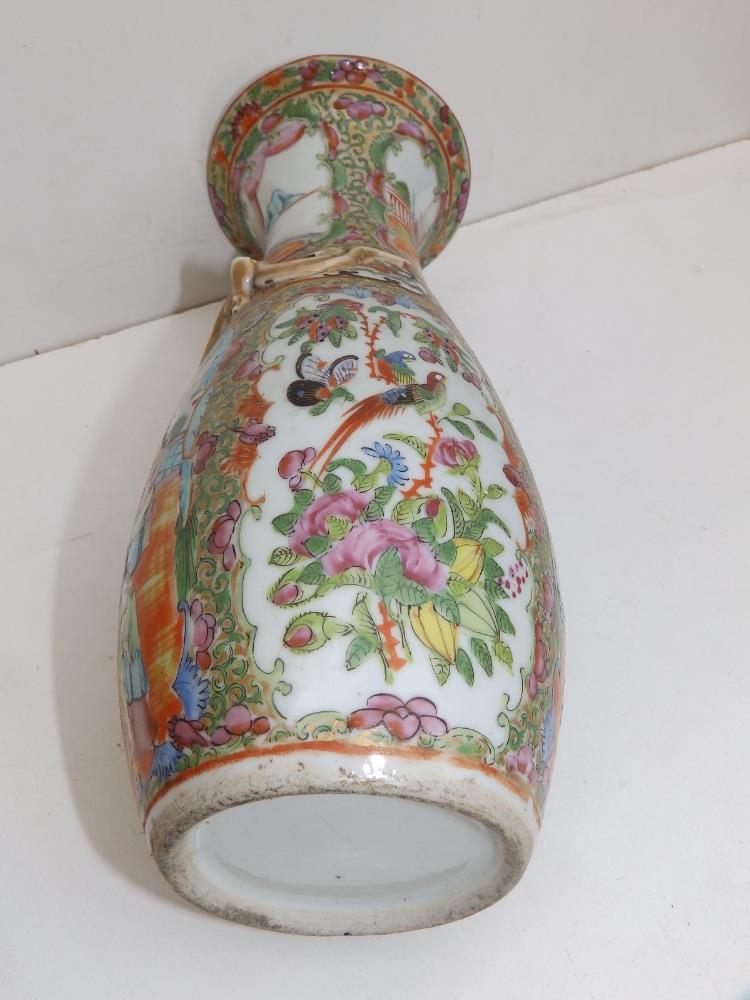 A 19thC Cantonese porcelain vase of slender baulster form with applied dragon to shoulders, 10" - Image 4 of 5