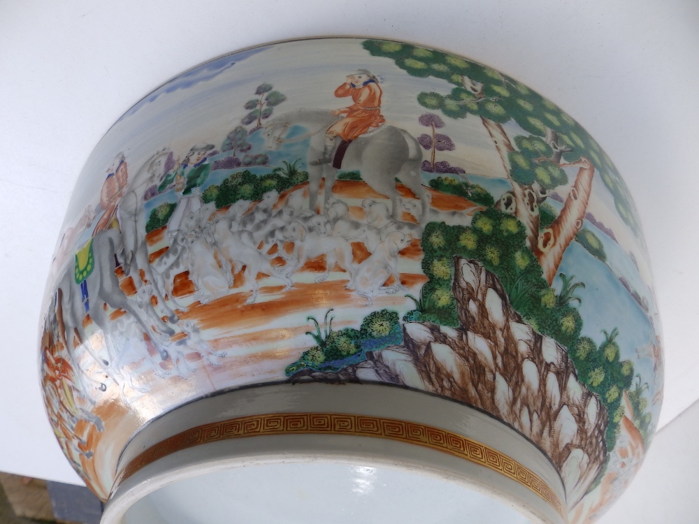 An 18thC Chinese porcelain punch bowl, finely painted with a continuous fox-hunting scene, 14.5" - Image 16 of 20