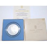 A cased 1974 Panama silver 20 balboas coin with Franklin Mint certificate.