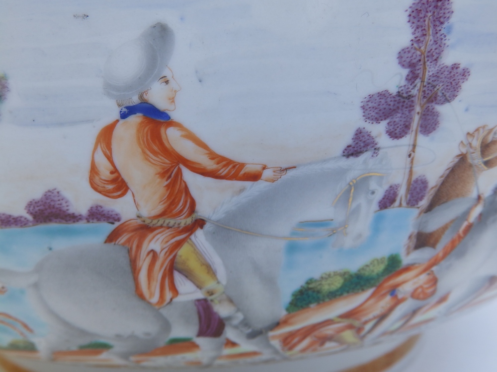 An 18thC Chinese porcelain punch bowl, finely painted with a continuous fox-hunting scene, 14.5" - Image 5 of 20