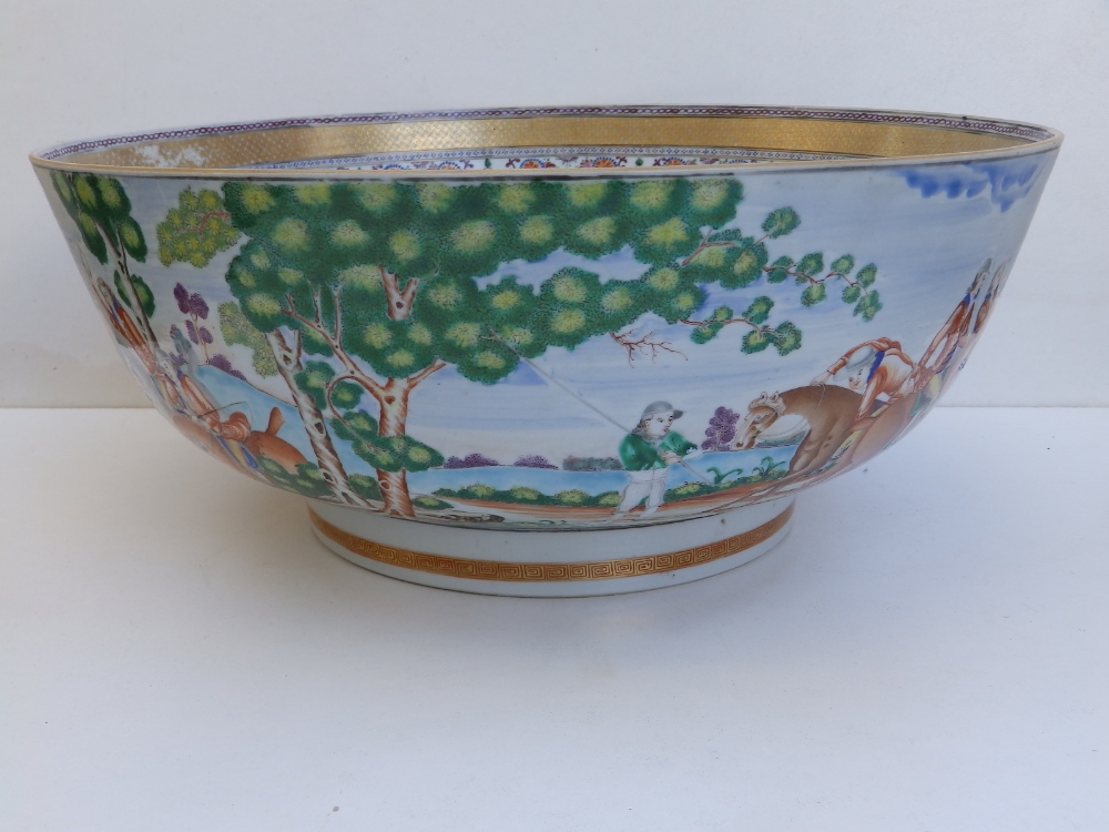 An 18thC Chinese porcelain punch bowl, finely painted with a continuous fox-hunting scene, 14.5" - Image 8 of 20