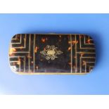 A Victorian gold inlaid tortoiseshell spectacle case, 5.9".
