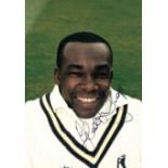 CRICKET - GLADSTONE SMALL WARWICKSHIRE C.C.C. HAND SIGNED PHOTOGRAPH