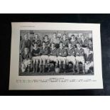 1933-34 DUNDEE TEAM PHOTO ISSUED BY THE SUNDAY POST