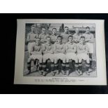 1933-34 EVERTON TEAM PHOTO ISSUED BY THE SUNDAY POST