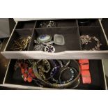 Jewellery box with mixed costume jewellery, necklaces,