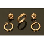 Two pairs of 9 ct gold earrings, together with a 9 ct gold fancy wedding band. Size M/N, 4.1 grams.