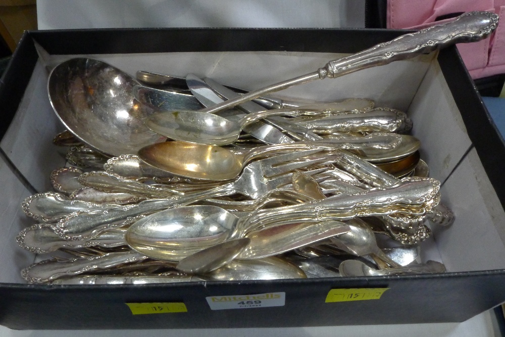 Selection of Oneida silver plated cutlery