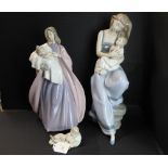 2 large Nao figurines 38 cm and 35 cm high and a Lladro ornament