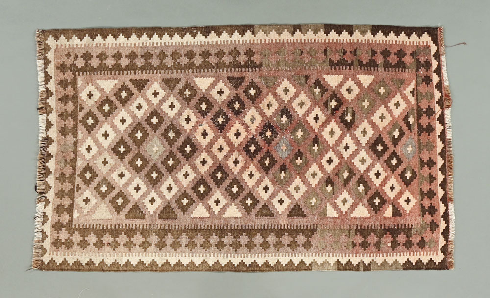 A Kelim rug, 102 cm x 60 cm.