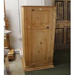 Small pine wardrobe, height 140 cm, width 70 cm,