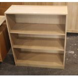 Modern oak effect freestanding bookcase, 91 cm tall,