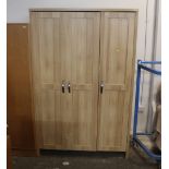 Modern oak effect triple door wardrobe, 187 cm tall,