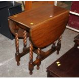 20th century oak drop leaf gate leg table, raised on barley twist supports, 75 cm tall, 75 cm long,