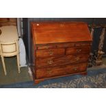 19th century mahogany bureau with fitted leather interior and 7 drawers, 113 cm tall,