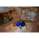 2 boxes of coloured and clear decorative glassware