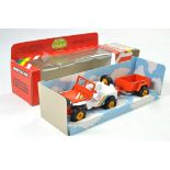 Britains No. 9433 Jeep and Trailer Set, orange version. Excellent in good to very good box, wear