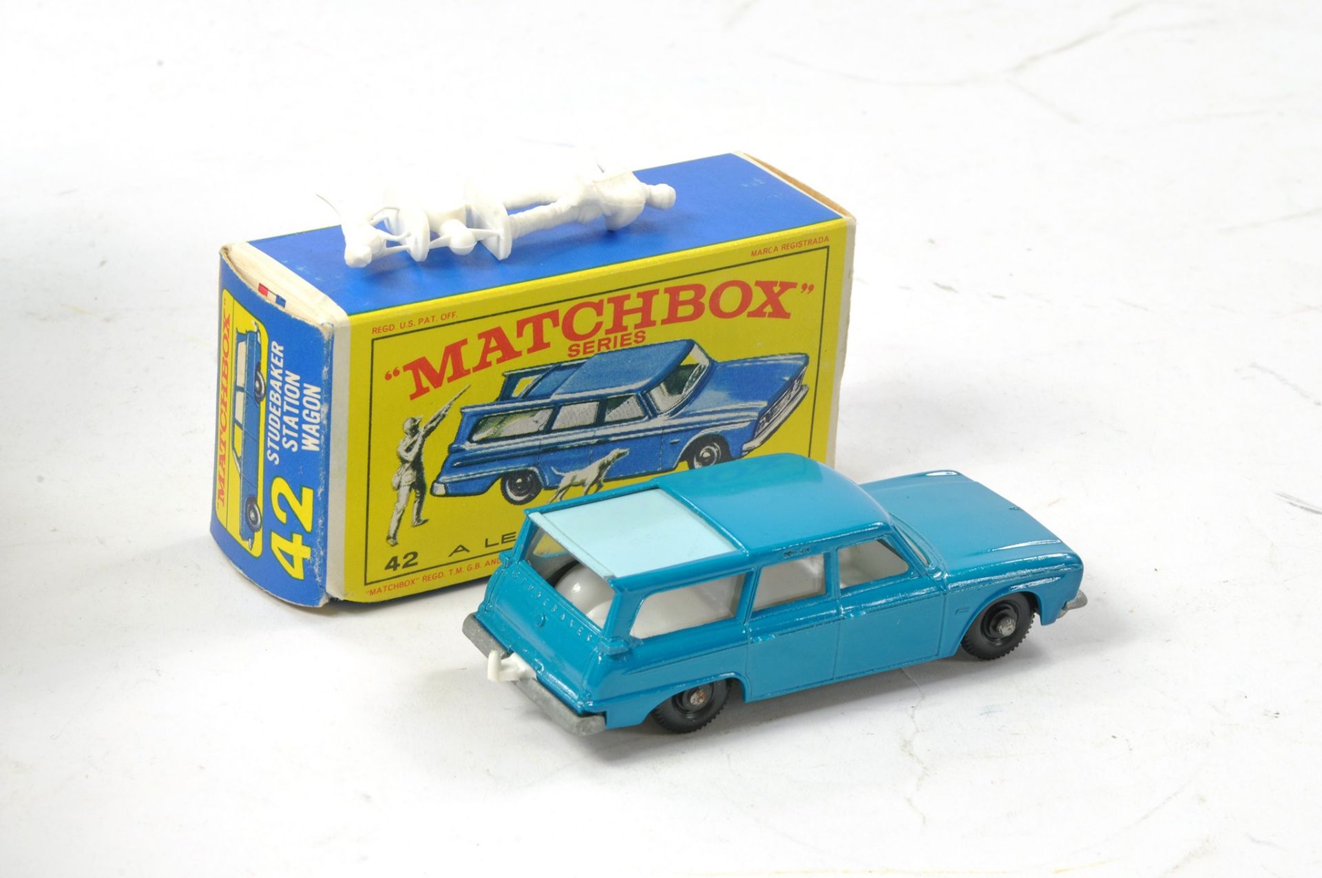 Matchbox Regular Wheels No. 42b Studebaker Lark Station Wagon. Darker Turquoise with light blue roof - Image 2 of 2