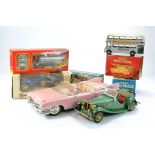 Assorted unboxed and boxed diecast including 1/12 Maisto Cadillac Eldorado (wheel loose and dusty)