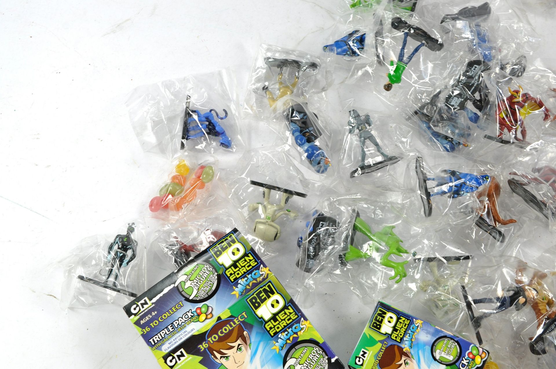 Corinthian Ben 10 Action Force group of plastic figures, sealed in bags plus assorted sweets, also - Image 3 of 6