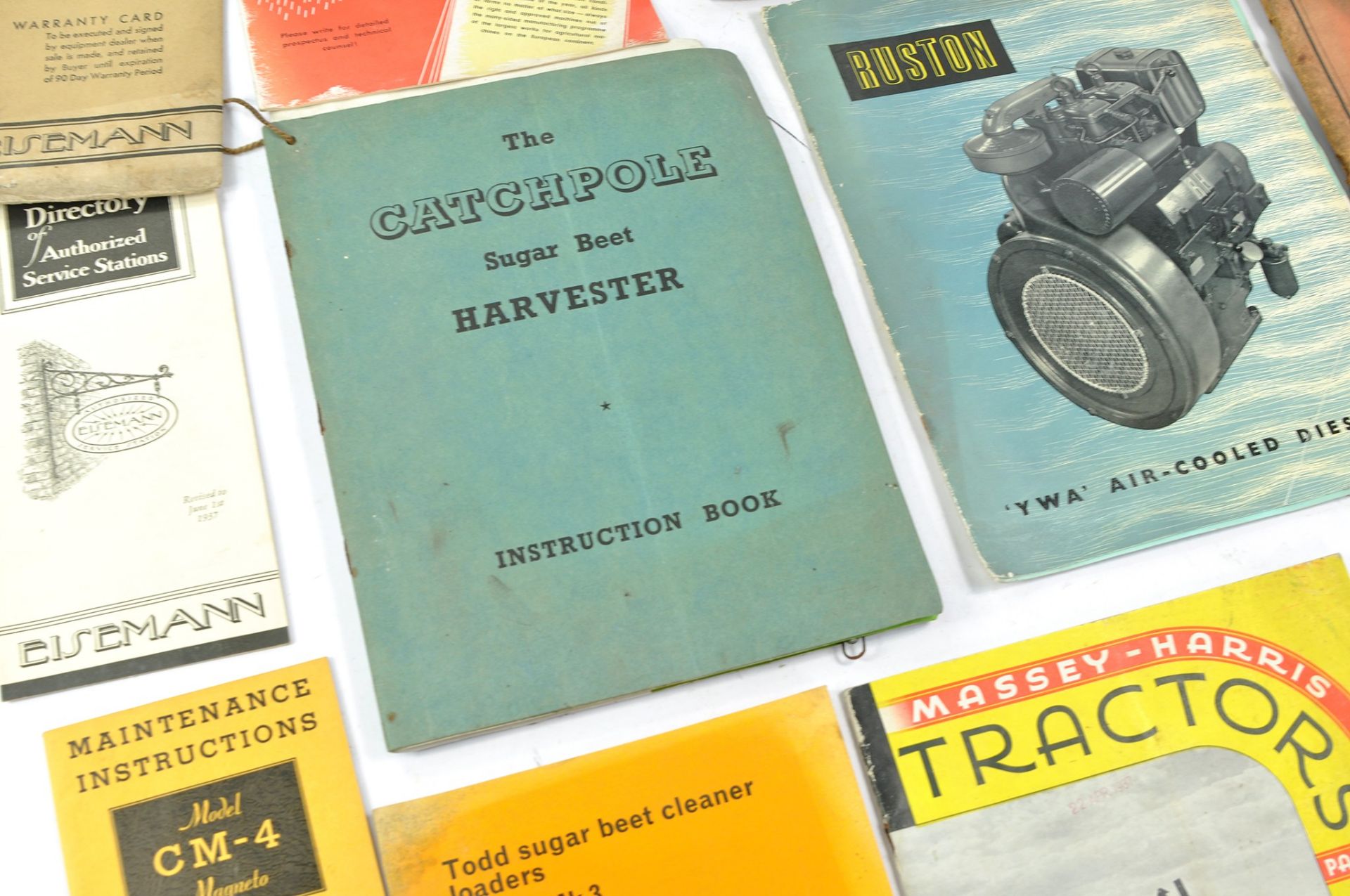 Further interesting assortment of hard to find Vintage Tractor and Machinery related literature - Image 4 of 4