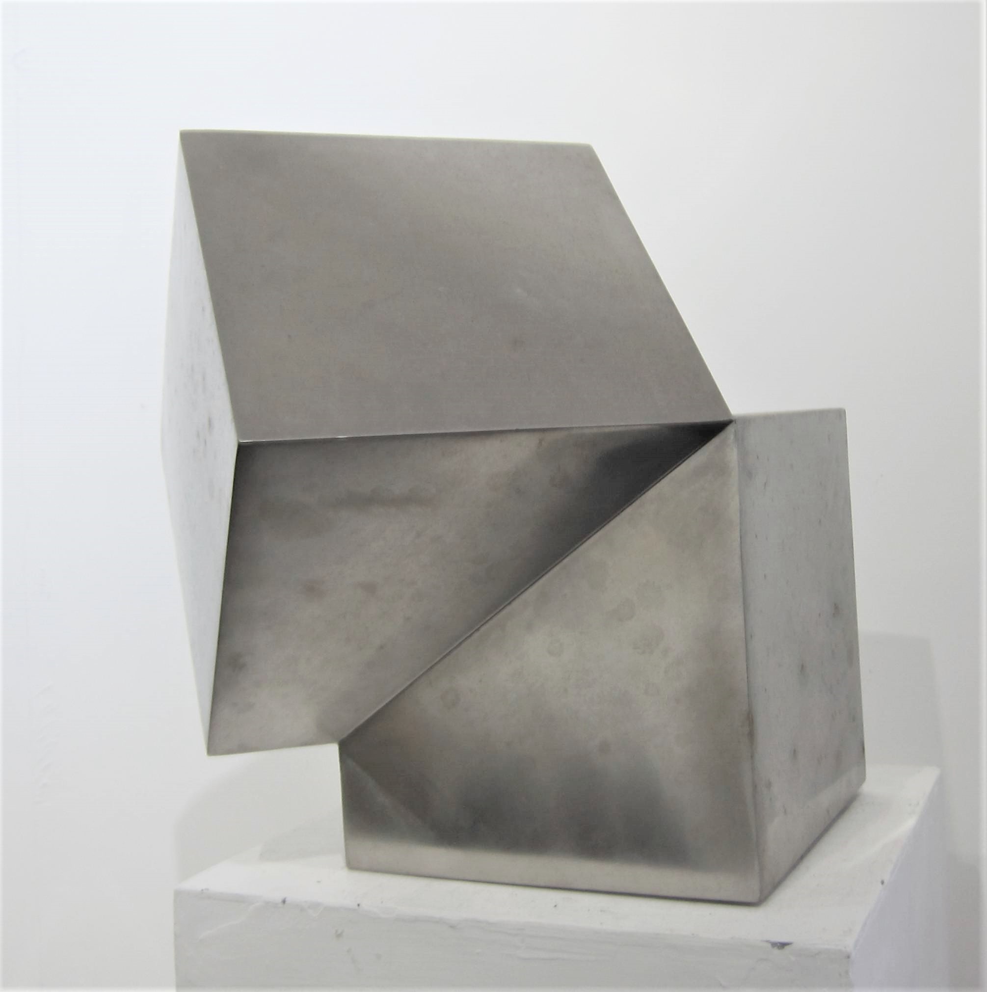 JUSTIN KNOWLES [1935-2004]. Cube Form. steel; unique. 35 cm high. Provenance: the artist's daughter; - Image 3 of 4