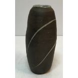 An Elizabeth Leach pottery vase, black ground with glazed pale blue flashes,