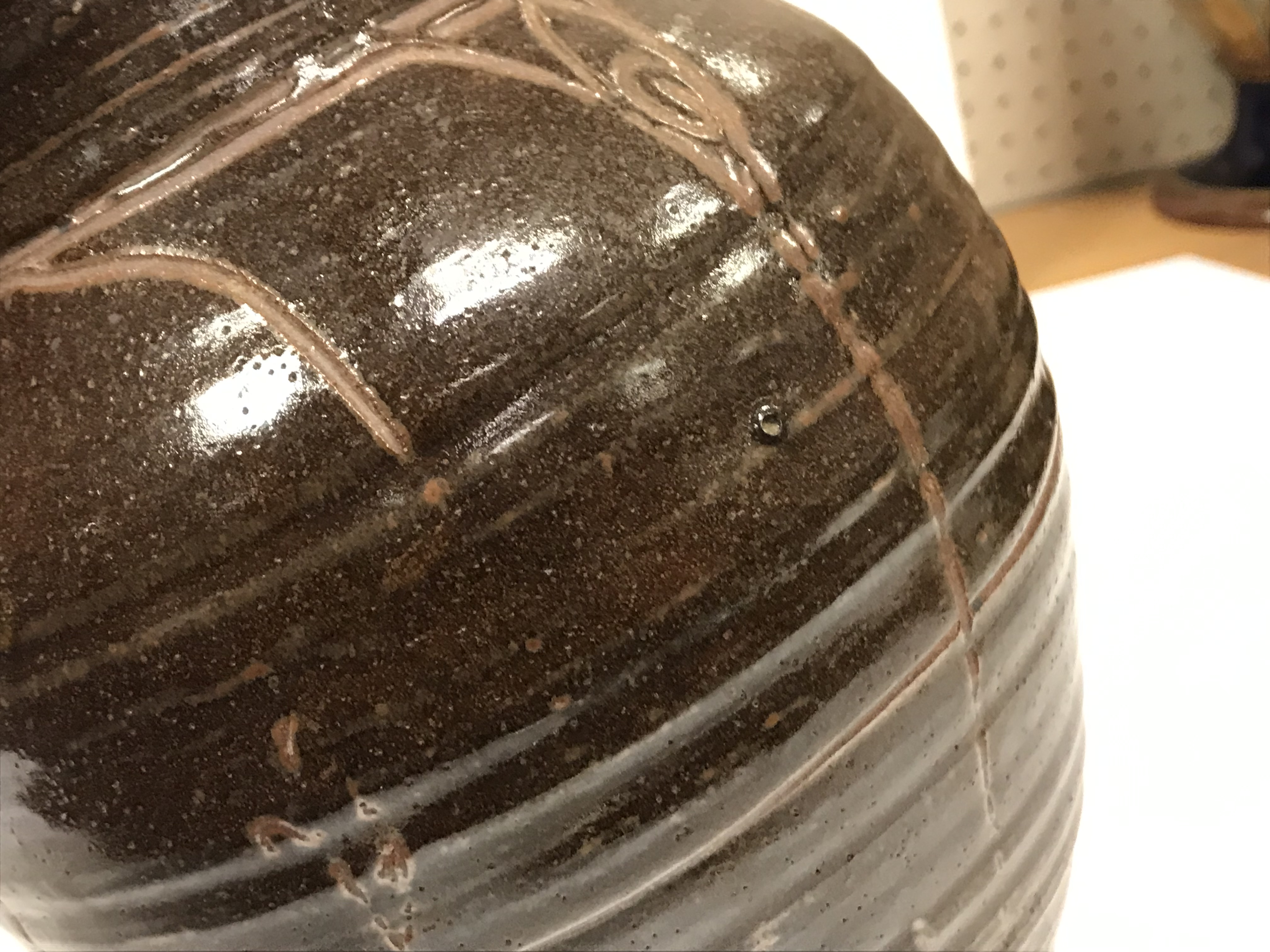 A Michael Cardew Wenfordbridge Pottery brown glazed ribbed jug with stylized floral spray - Image 21 of 22