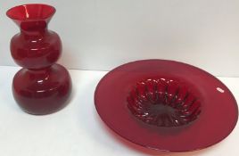 A 20th Century ruby glass vase 31.