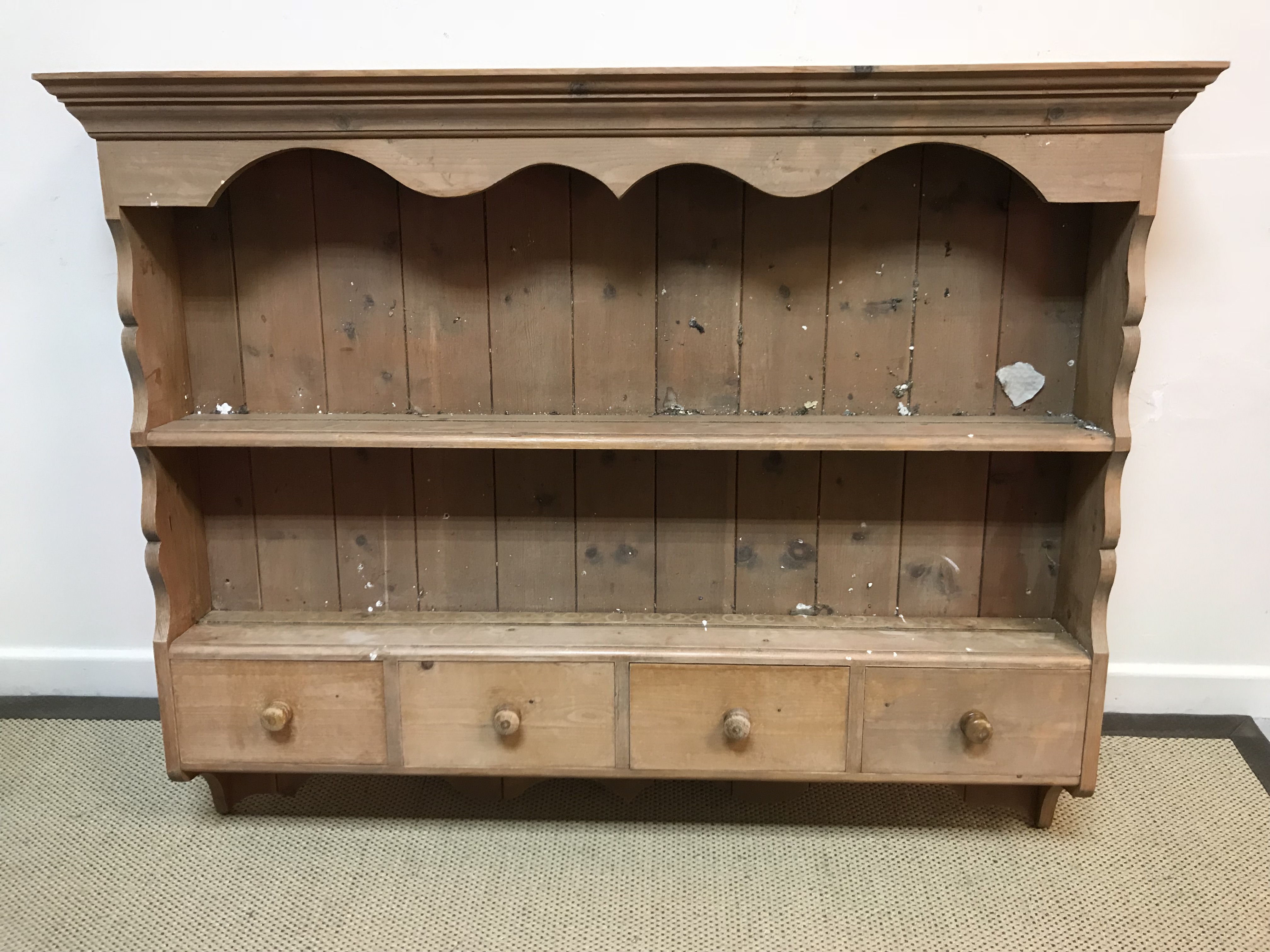 An elm refectory style kitchen table on plank, - Image 2 of 12