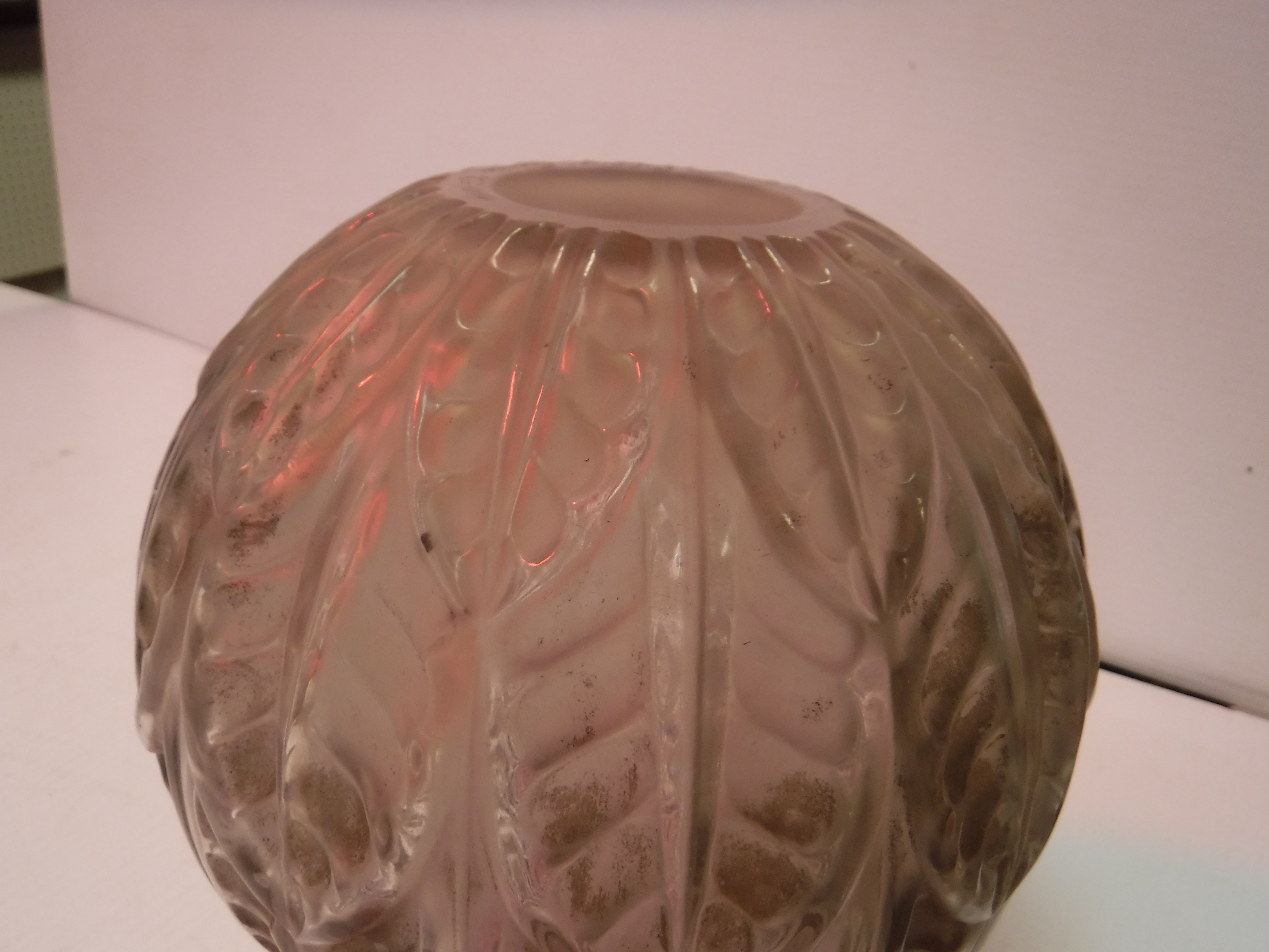 A Lalique “Malesherbes” vase 23 cm high CONDITION REPORTS N.B. - Bild 11 aus 15