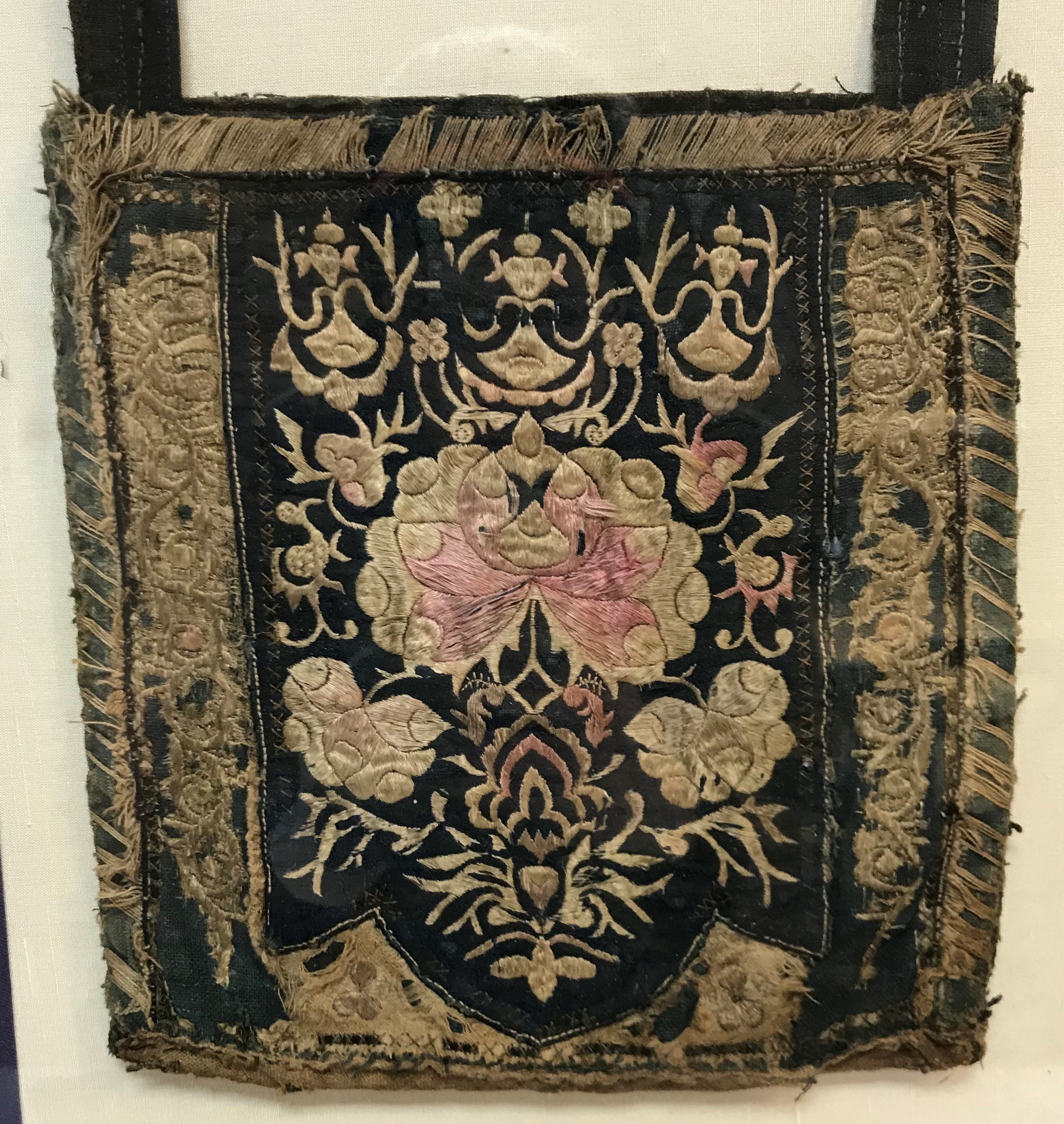 A Chinese silk work purse or handbag, - Image 2 of 2