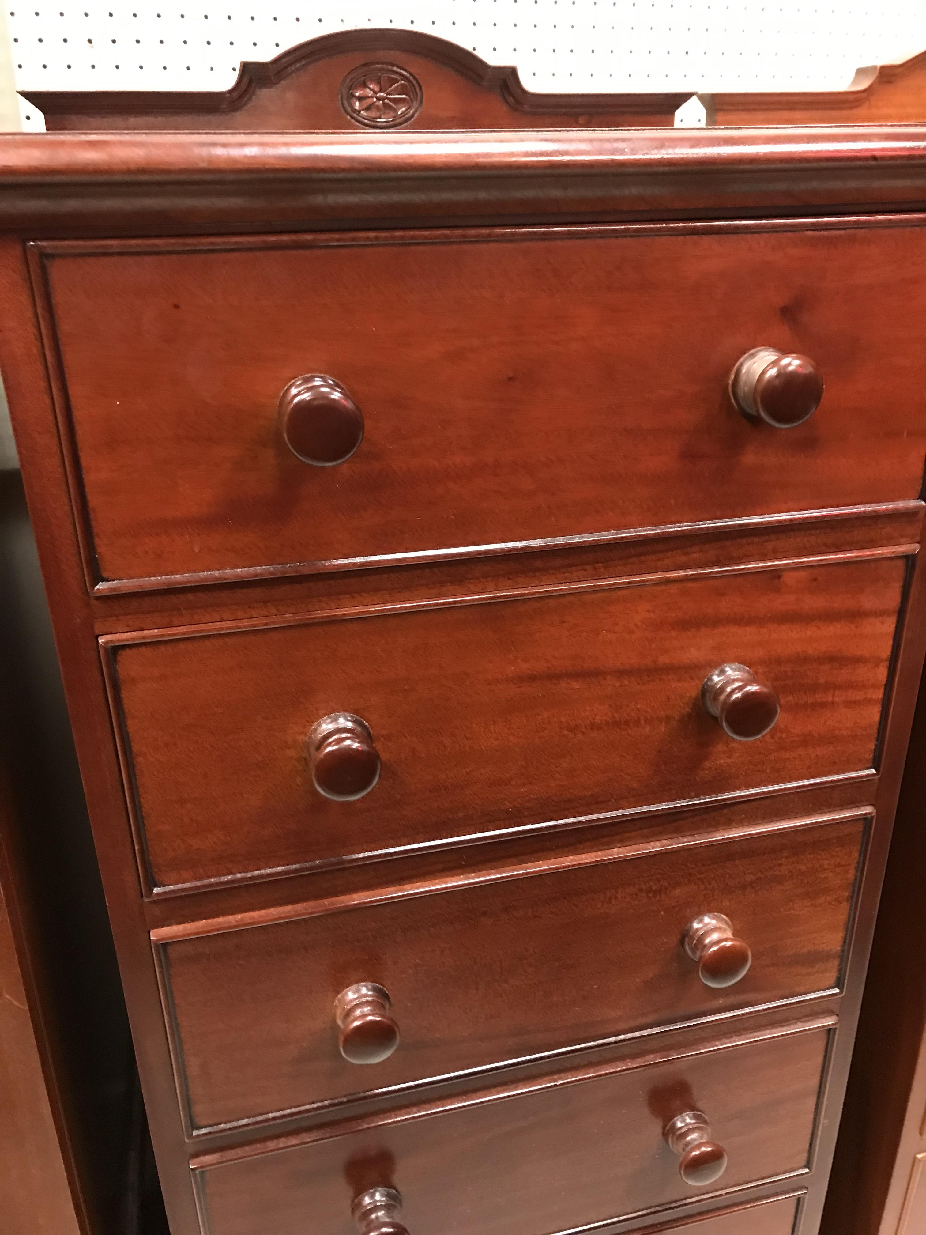 A pair of modern mahogany slim chests of six drawers in the Victorian taste 51 cm wide x 43. - Image 9 of 12