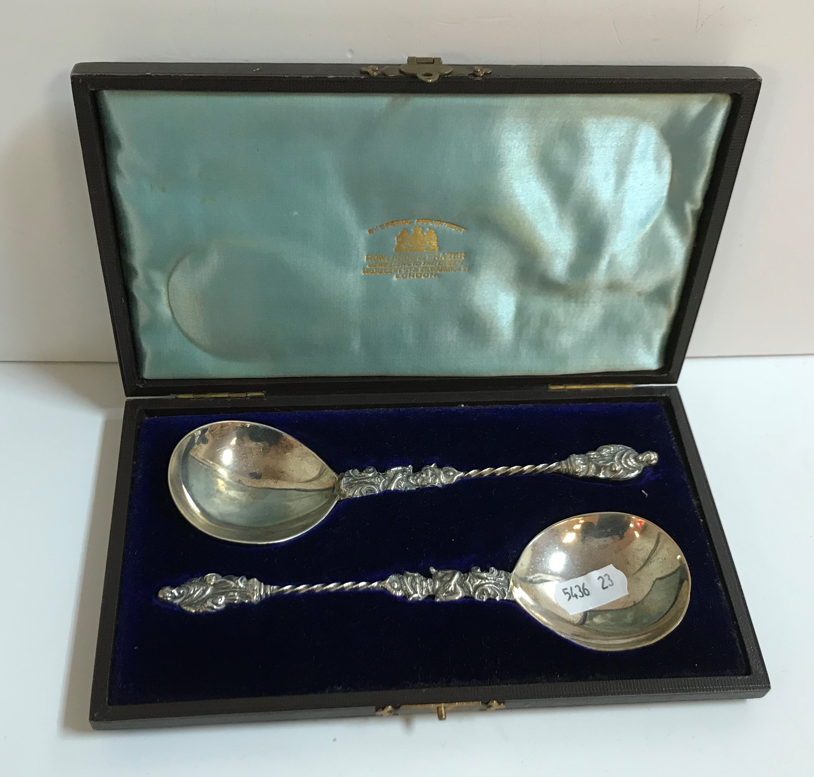 A cased pair of silver apostle spoons by James Dixon and Son (Sheffield 1894) 2.