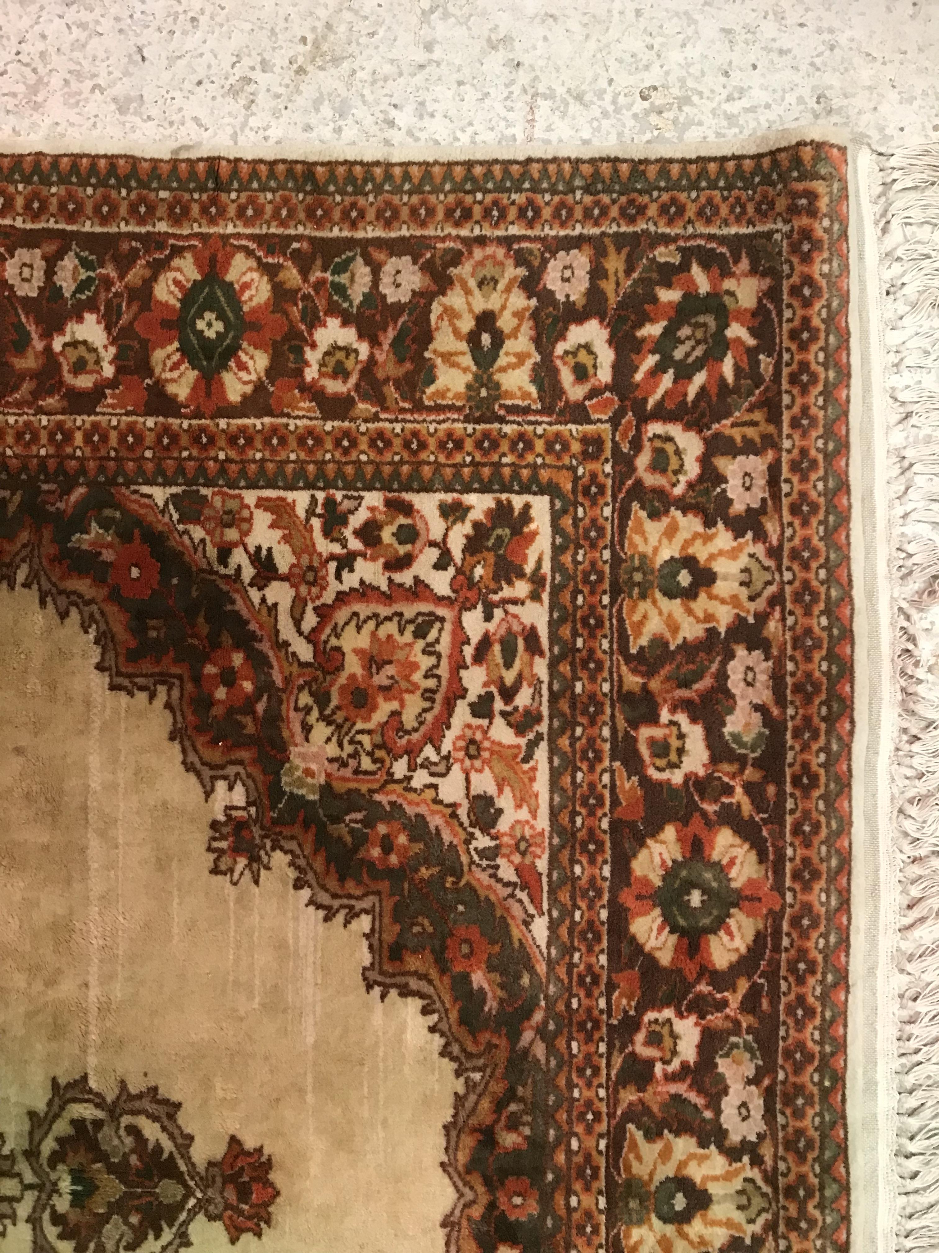 A Persian rug, - Image 10 of 15