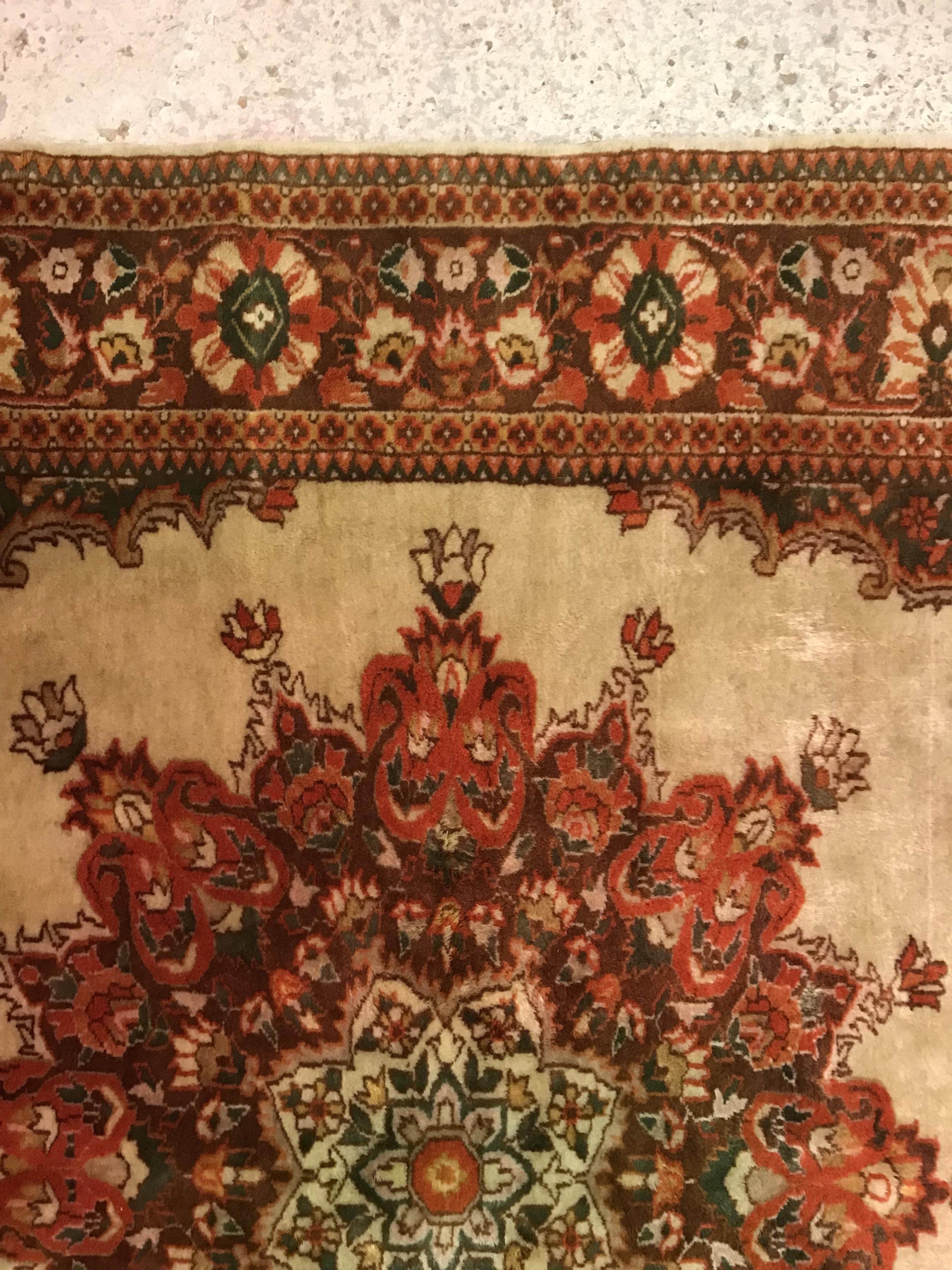 A Persian rug, - Image 6 of 15